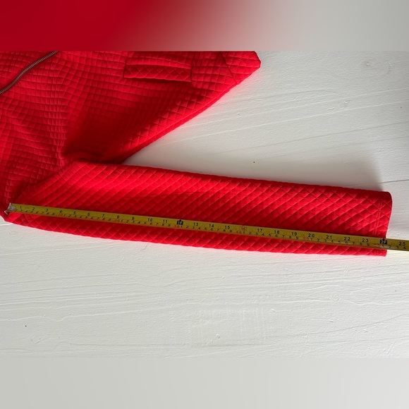 Ladies Red Bomber Jacket Size Medium - Picture 6 of 7